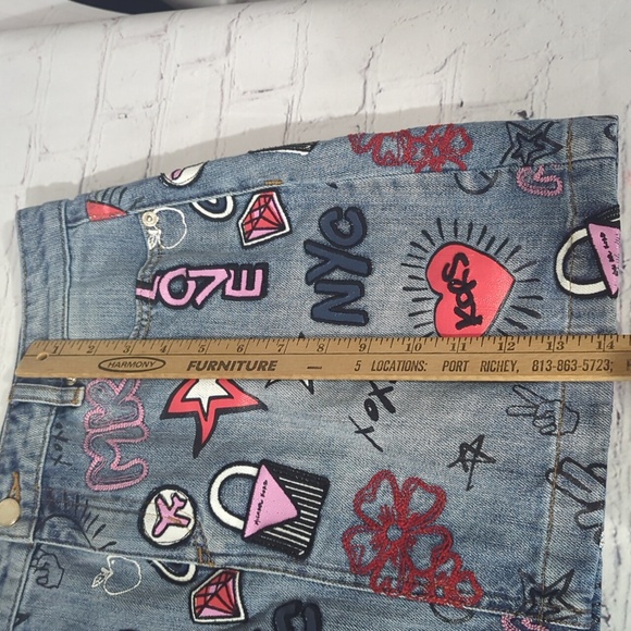 Unique Embroidered Graffiti NYC KORS Mini Denim Skirt Size 4 - Picture 16 of 16